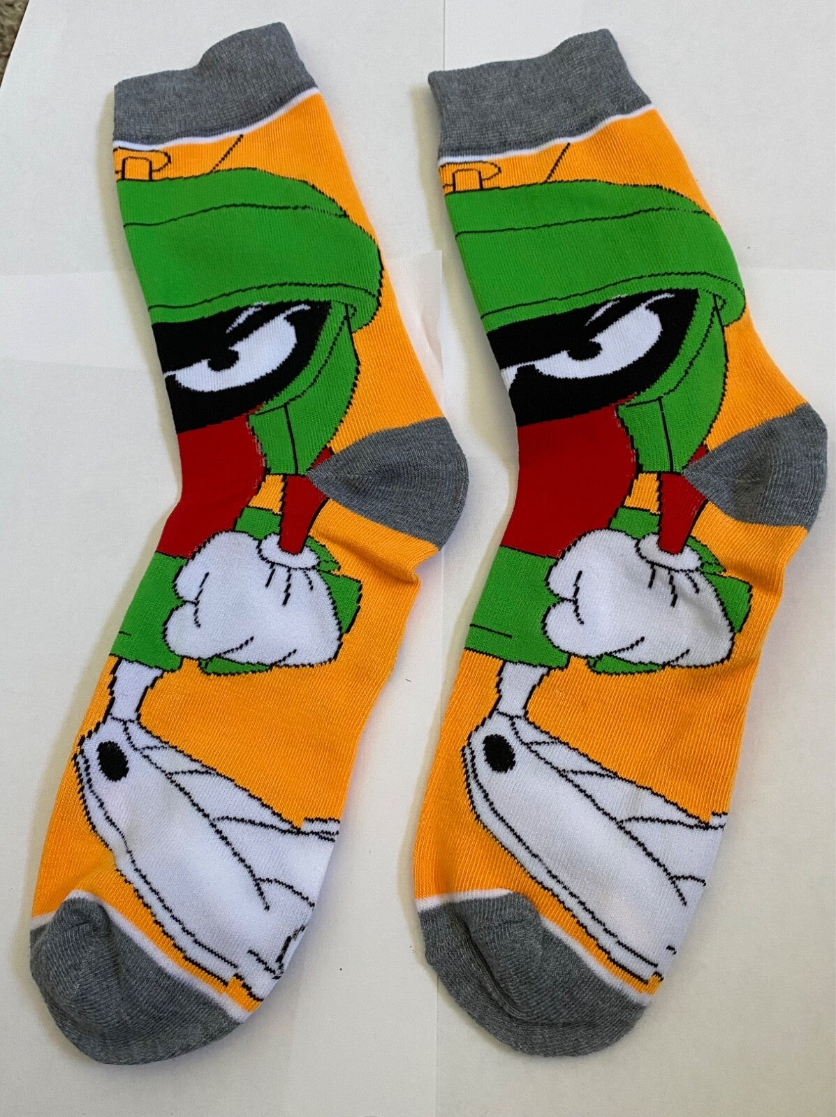 New Looney Toons Marvin the Martian Funny Cartoon Crazy Novelty Crew socks