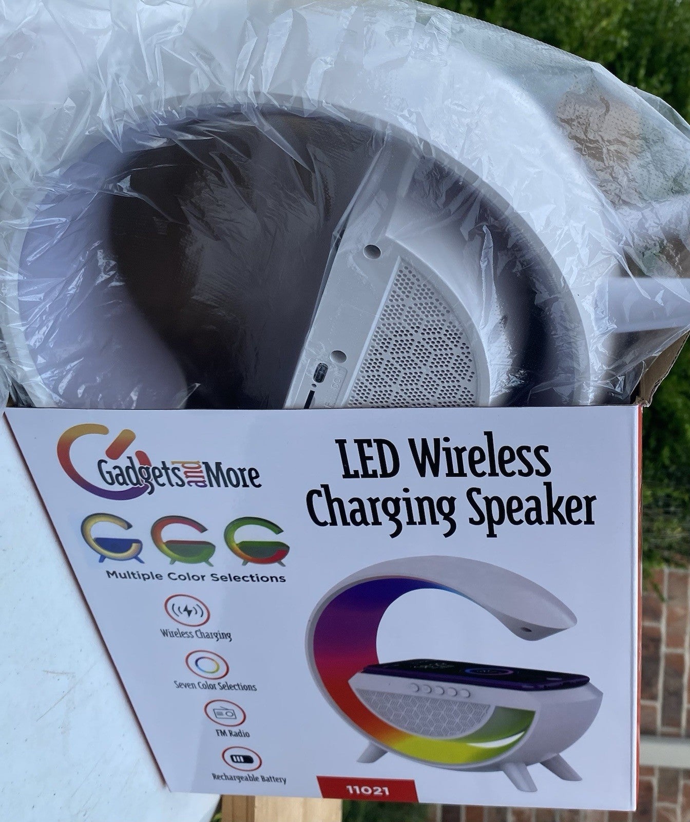 LED Wireless Charging Speaker Seven Color Selections, FM Radio